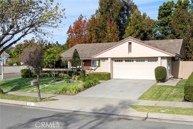 Detail Gallery Image 2 of 15 For 6001 E Mabury Ave, Orange,  CA 92867 - 3 Beds | 2 Baths