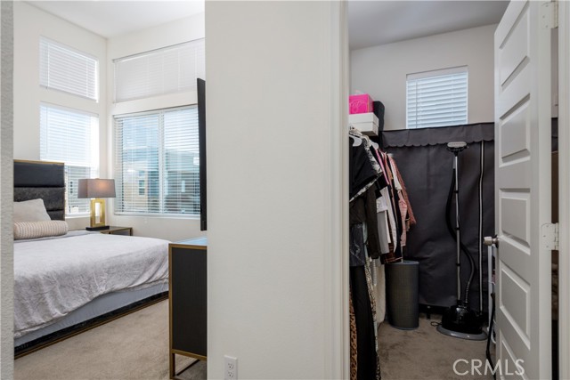 Detail Gallery Image 10 of 22 For 164 Unity, Irvine,  CA 92614 - 4 Beds | 3/1 Baths