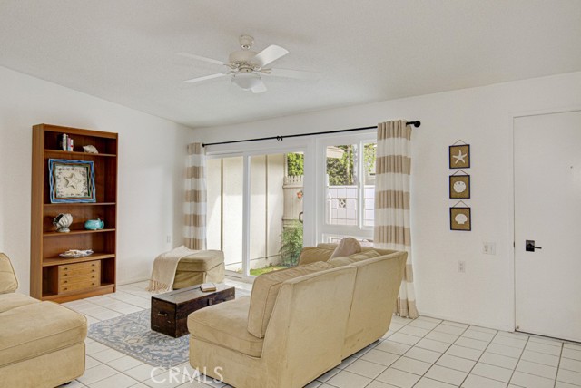 Detail Gallery Image 3 of 16 For 763 Calle Aragon, Laguna Woods,  CA 92637 - 2 Beds | 1/1 Baths