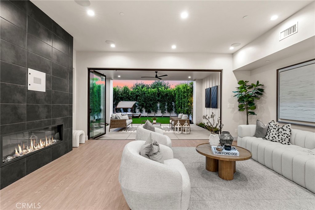 D495c783 B9e8 4377 A267 16efb37da7ea