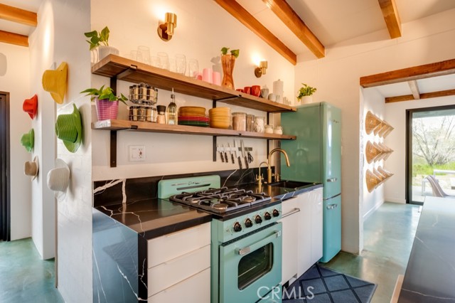 Detail Gallery Image 3 of 56 For 9405 Lanning Ln, Morongo Valley,  CA 92256 - 3 Beds | 1 Baths