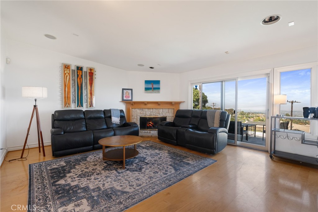 MLS #SB25042936 img 1