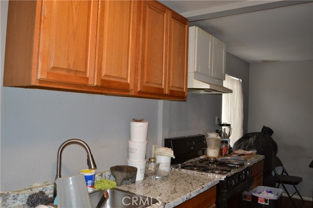 11068 Penrose, Sun Valley CA: https://media.crmls.org/medias/d497b2cc-ba53-4c6c-be6c-eabfef251d01.jpg