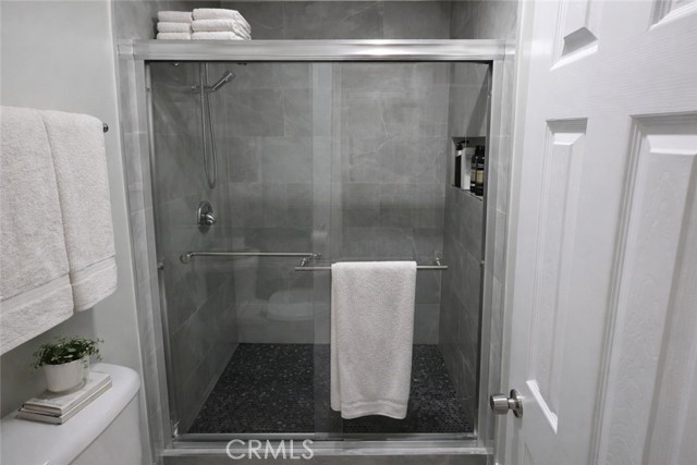 Detail Gallery Image 12 of 27 For 2354 W 239th, Torrance,  CA 90501 - 5 Beds | 2 Baths