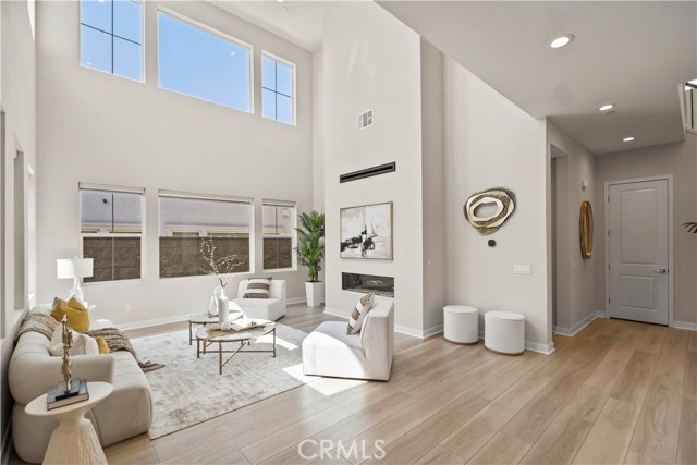 251 Brackens, Lake Forest CA: https://media.crmls.org/medias/d49858f0-4c29-412a-aa75-38e244040158.jpg