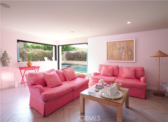 Detail Gallery Image 31 of 39 For 207 S Poinsettia Ave, Manhattan Beach,  CA 90266 - 4 Beds | 5 Baths