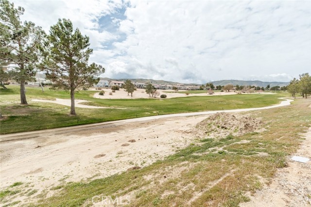 4108 Club Vista Drive, Palmdale CA: https://media.crmls.org/medias/d4993557-335a-4aef-87bc-8234d5ad7eee.jpg