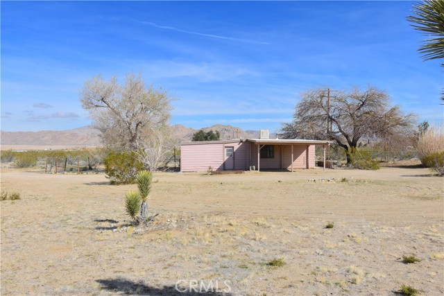 Detail Gallery Image 10 of 30 For 30389 Sutter Rd, Lucerne Valley,  CA 92356 - 3 Beds | 2 Baths