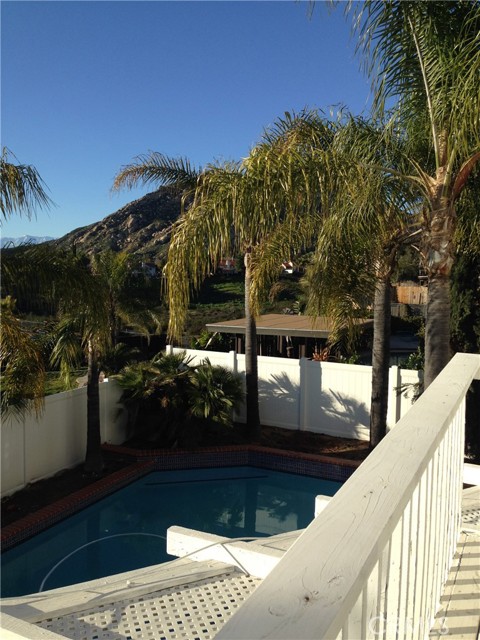 Detail Gallery Image 17 of 24 For 10482 Sagecrest Dr, Moreno Valley,  CA 92557 - 4 Beds | 2/1 Baths