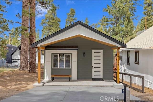 Front Image Thumbnail for CRHD26078022