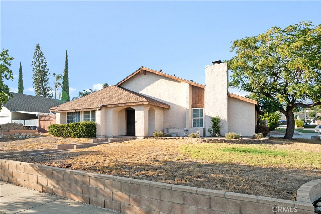 655 Doreen Court