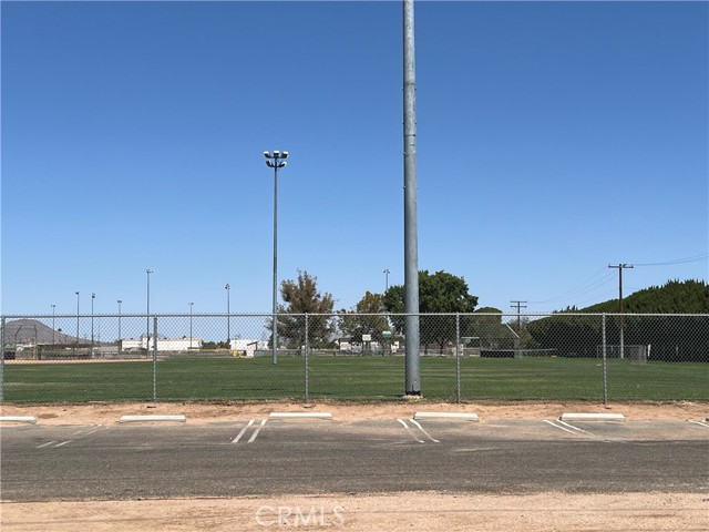 Detail Gallery Image 5 of 5 For 21922 Ottawa #13,  Apple Valley,  CA 92308 - 3 Beds | 2 Baths