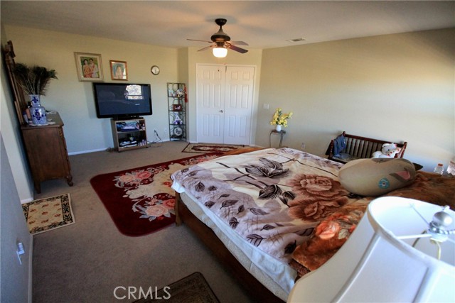 Detail Gallery Image 17 of 49 For 1227 Ayris Ave, Palmdale,  CA 93550 - 5 Beds | 2/1 Baths