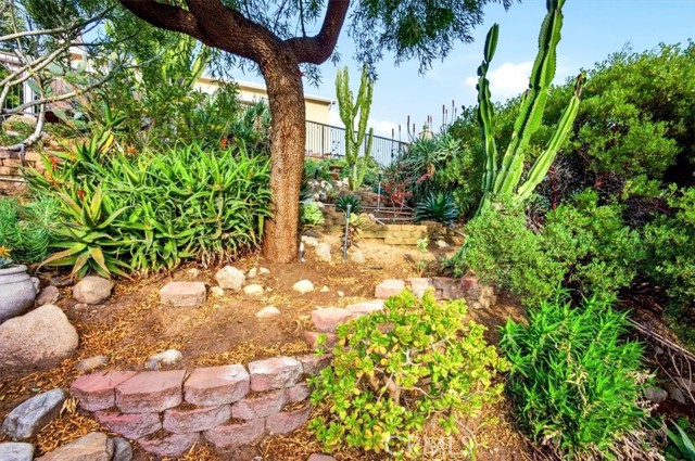 Detail Gallery Image 45 of 58 For 14666 Ontario Cir, Fontana,  CA 92336 - 4 Beds | 2/1 Baths