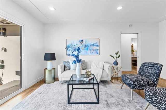 325 Echo Court, San Bernardino CA: https://media.crmls.org/medias/d49c9aa6-df82-48a5-b241-ba622294b1be.jpg