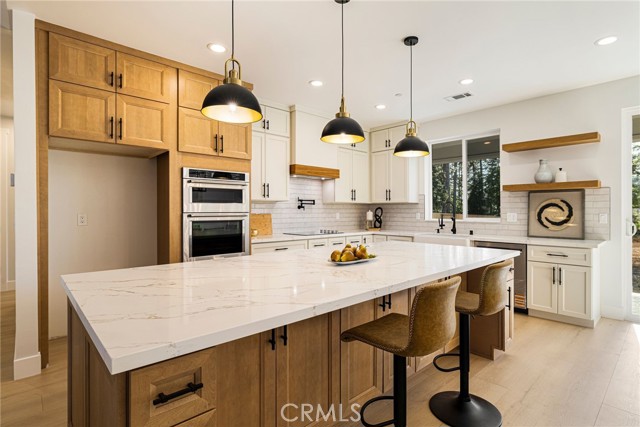5785 Fickett Lane, Paradise CA: https://media.crmls.org/medias/d49d3ff3-9ff1-4ccf-9538-fde691556391.jpg