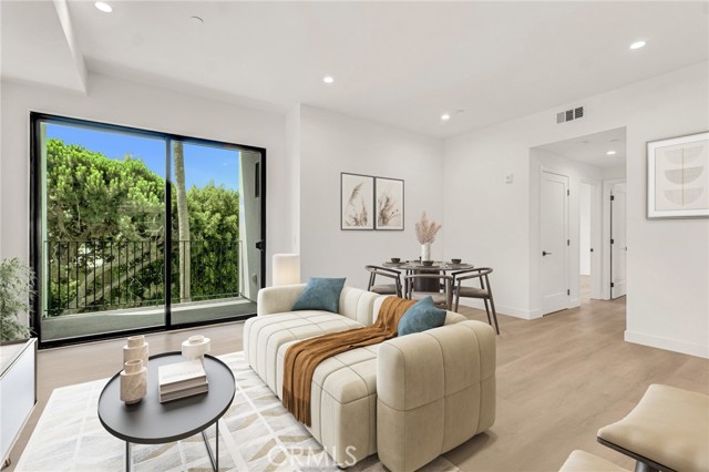 848 N. Hayworth, West Hollywood CA: https://media.crmls.org/medias/d49d4804-53c9-4ac8-a1e6-06ef8c28ba79.jpg