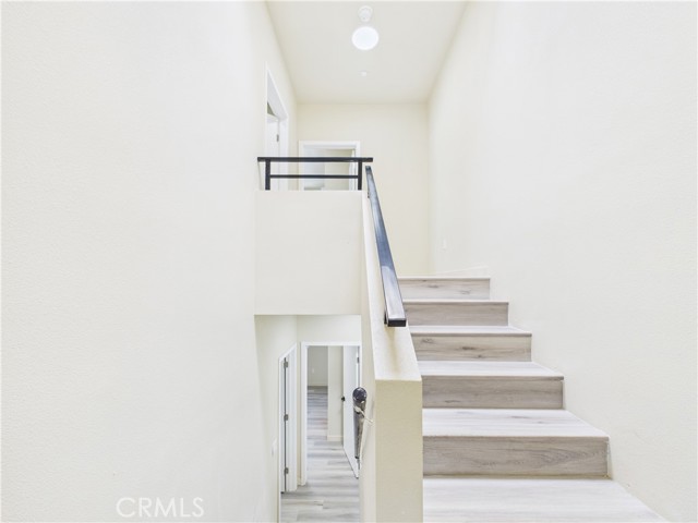 8457 Langdon, North Hills CA: https://media.crmls.org/medias/d49e68a0-a792-4e67-ae5e-d4391a9cf306.jpg