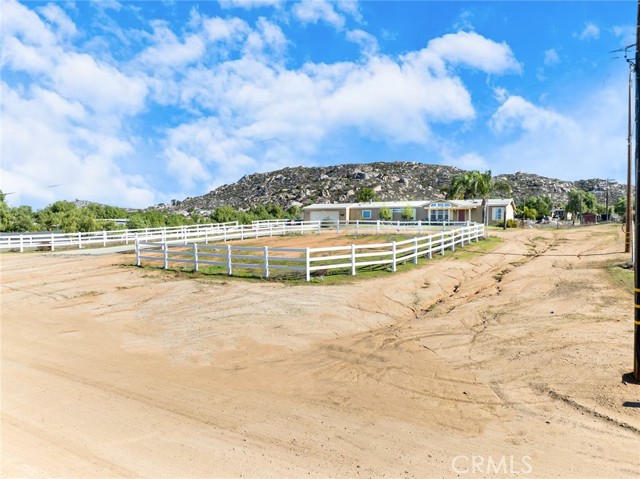 Detail Gallery Image 17 of 25 For 24090 Juniper Hills, Homeland,  CA 92548 - 4 Beds | 2 Baths