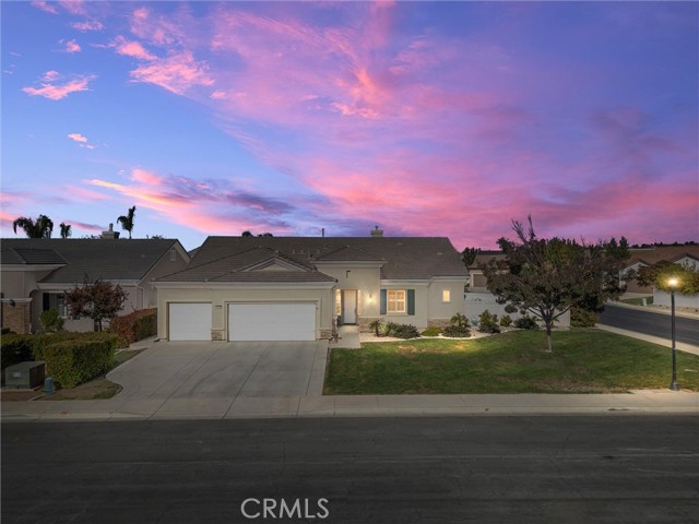 Detail Gallery Image 1 of 39 For 13612 Calico Village Dr, Bakersfield,  CA 93316 - 3 Beds | 2/1 Baths