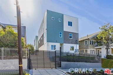 Front Image Thumbnail for CRPW26102697