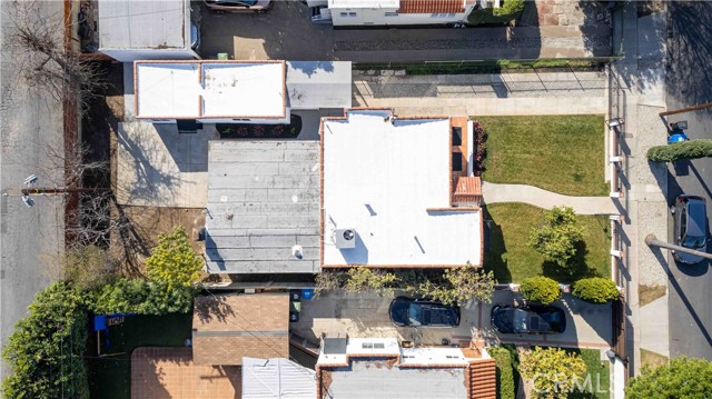 6616 Vesper Avenue, Van Nuys CA: https://media.crmls.org/medias/d49fb4a0-4073-4e1c-9b9a-7f41e854792a.jpg