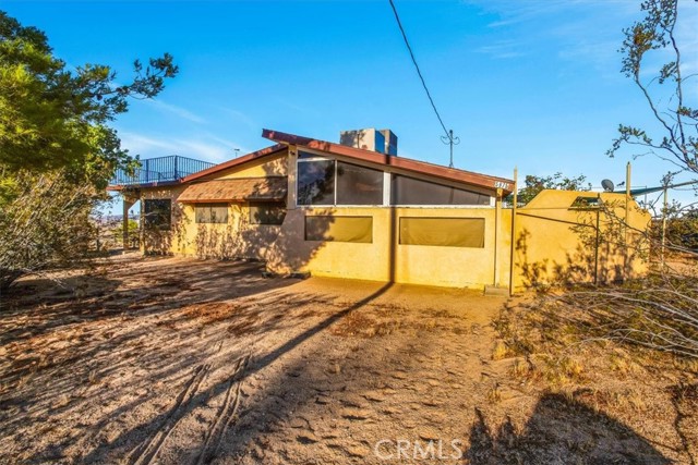 Detail Gallery Image 6 of 68 For 5975 Desert Star Rd #1-2,  Johnson Valley,  CA 92285 - 2 Beds | 4 Baths