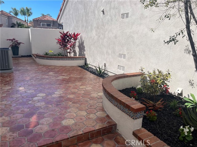 Detail Gallery Image 24 of 31 For 70 Shearwater, Newport Beach,  CA 92660 - 3 Beds | 2/1 Baths