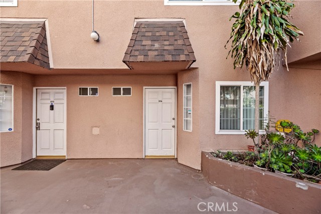 Detail Gallery Image 10 of 46 For 147 W Acacia Avenue Unit#104, Glendale,  CA 91204 - 2 Beds | 2/1 Baths