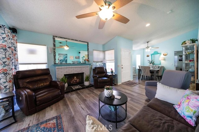 Detail Gallery Image 10 of 58 For 29831 Coral Tree Ct, Menifee,  CA 92584 - 3 Beds | 2 Baths