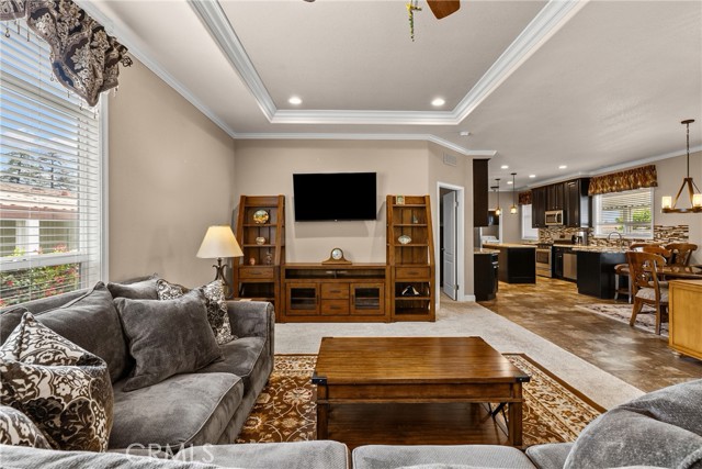 15455 Glenoaks, 481 photo 14
