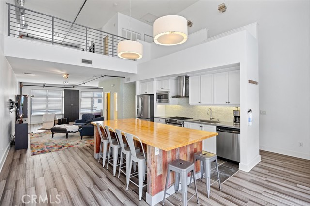 919 E Santa Ana Boulevard, Santa Ana CA: https://media.crmls.org/medias/d4a2fea2-25f6-47a6-b439-4dad24781376.jpg