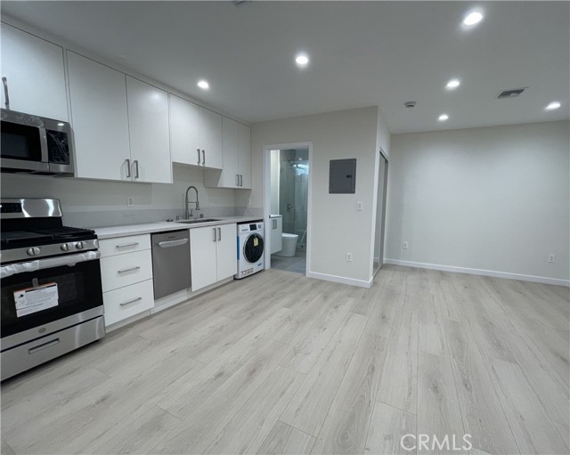 Detail Gallery Image 2 of 9 For 1206 E Harvard St #E,  Glendale,  CA 91205 - 0 Beds | 1 Baths