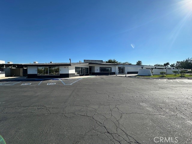 14173 Green Tree Boulevard, Victorville, California 92395, ,Commercial Lease,For Rent,14173 Green Tree Boulevard,CRHD24180872