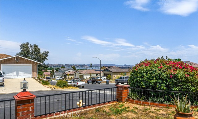 15195 Kingsway Drive, Lake Elsinore CA: https://media.crmls.org/medias/d4a5add8-5115-4cd3-9a3d-7ca74adfbf14.jpg