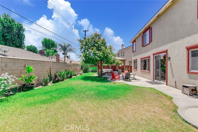 12139 Serra Avenue, Chino CA: https://media.crmls.org/medias/d4a64d36-d9d6-4aa3-bdee-376b0d9dca3e.jpg