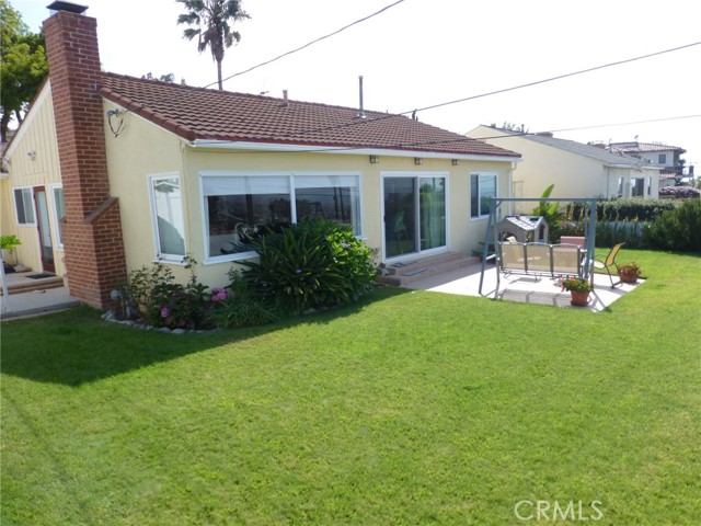 241 Paseo De Granada, Redondo Beach CA: https://media.crmls.org/medias/d4a7c5c8-54d1-411d-a2e1-1b42d8114ece.jpg