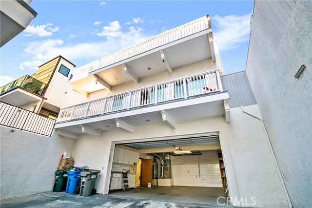 714 N Juanita Avenue, Redondo Beach CA: https://media.crmls.org/medias/d4a82f2c-137e-417f-a5a0-3b0566f39046.jpg