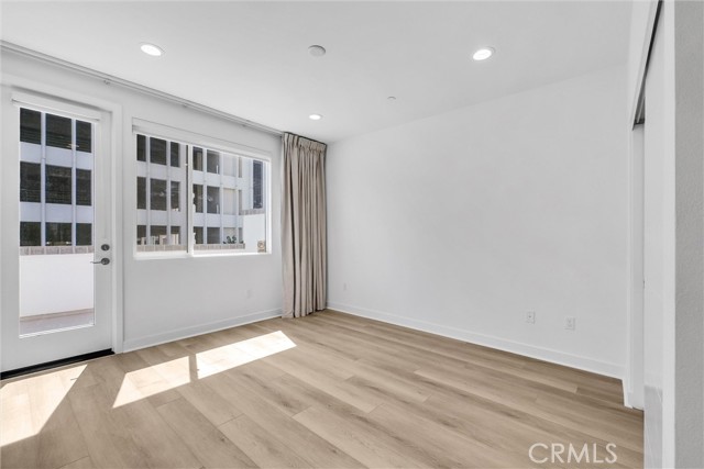 Detail Gallery Image 23 of 29 For 359 E Broadway, Long Beach,  CA 90802 - 2 Beds | 2/1 Baths