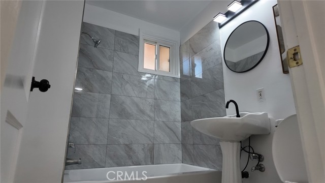 127 Las Tunas, Arcadia CA: https://media.crmls.org/medias/d4a9b8c2-9799-4e45-9a0f-2892108f5b42.jpg