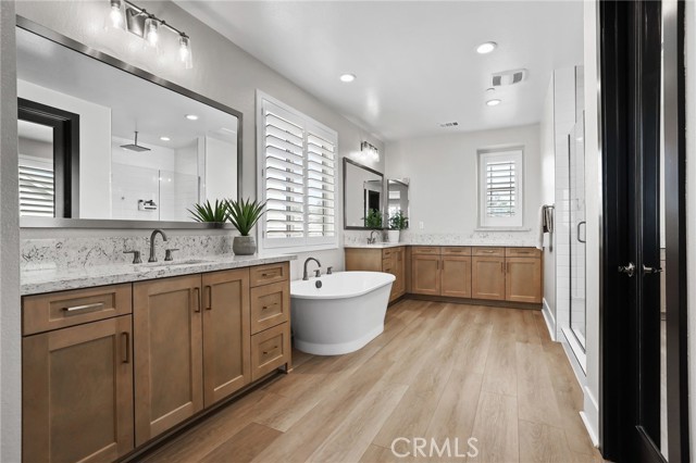 39767 Larkspur Terrace, Temecula CA: https://media.crmls.org/medias/d4aa3026-214a-4dbd-9b84-e8beaf744322.jpg