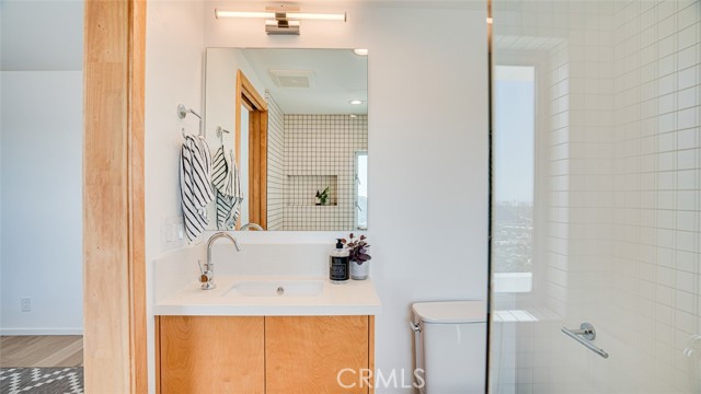 Image 44 of 75 For 854 Avenue 37