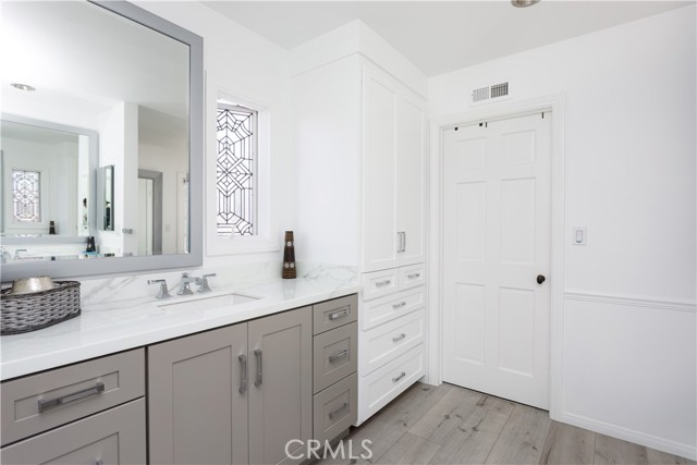 Detail Gallery Image 22 of 37 For 111 via Undine, Newport Beach,  CA 92663 - 5 Beds | 4 Baths