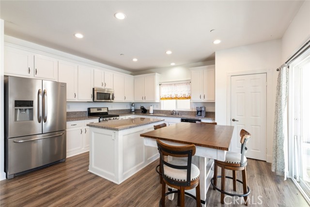 Detail Gallery Image 16 of 62 For 36250 Pursh Dr, Lake Elsinore,  CA 92532 - 5 Beds | 3 Baths