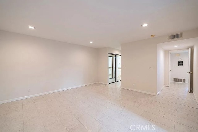 Detail Gallery Image 9 of 44 For 2209 W 25th St #7,  San Pedro,  CA 90732 - 2 Beds | 2 Baths