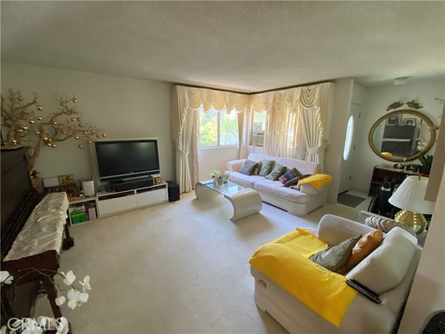10444 Pinyon photo 2