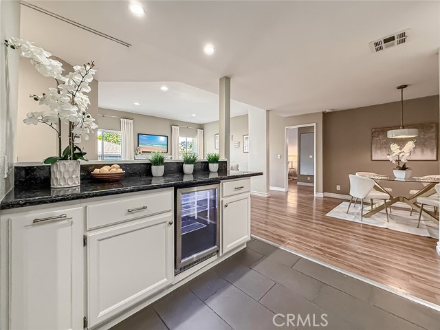 Detail Gallery Image 15 of 50 For 5420 Sylmar Ave #118,  Sherman Oaks,  CA 91401 - 2 Beds | 2 Baths