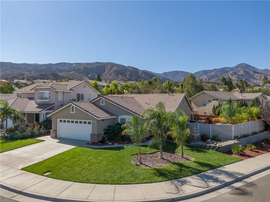 13507 Leafwood Dr, Corona, CA 92883