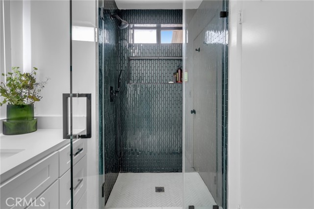 4032 Elsa Street, Lakewood CA: https://media.crmls.org/medias/d4ad7f92-d3f0-4070-bcd3-841d239a295d.jpg