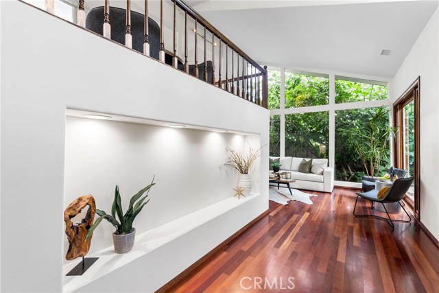 11071 Coronel, North Tustin CA: https://media.crmls.org/medias/d4ada5b2-7c5e-456b-b5f2-fcabeb30b885.jpg